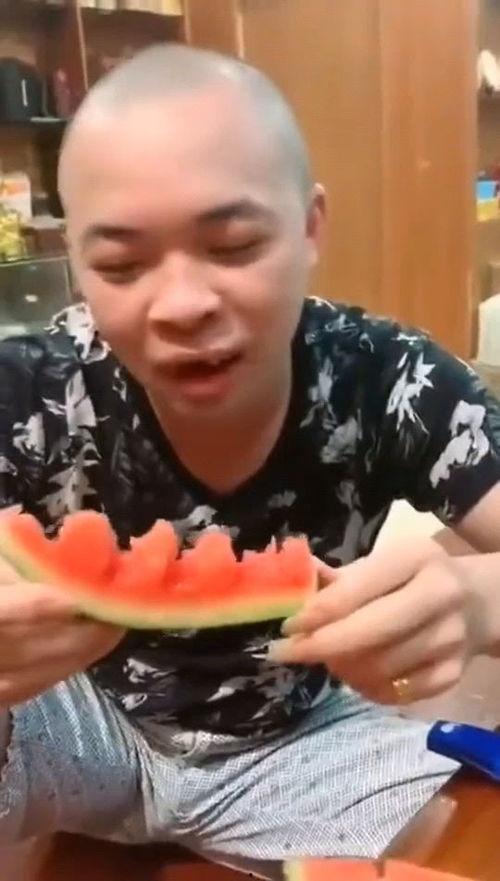 真吃瓜小伙,揭秘娱乐圈幕后故事  第1张